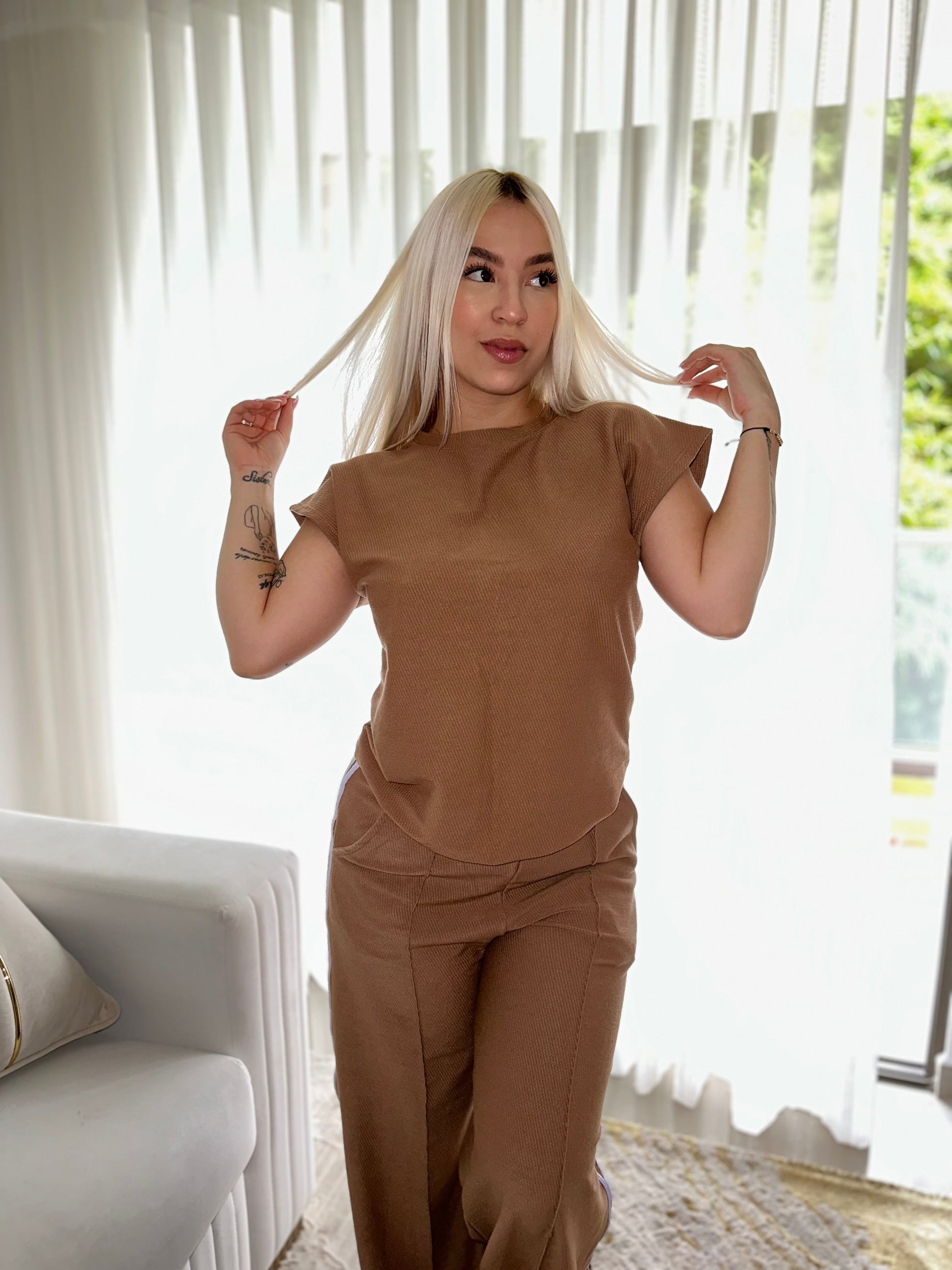 CAMISETA EMILIA